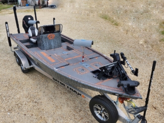 22' Strike Series w/300R Mercury